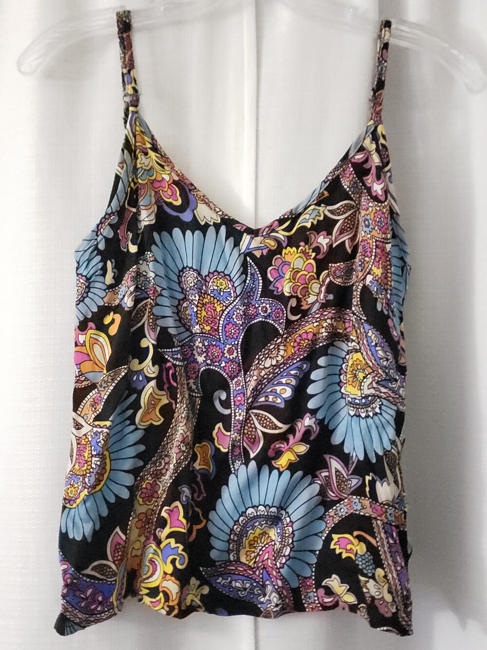 NWT XS Haute Hippue Style Black Multi Color Spaghetti Strap Flowy Tank Top